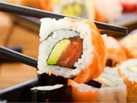Sushiworkshop als vrijgezellenfeest in Turnout Sushiworkshop als vrijgezellenfeest in Turnout